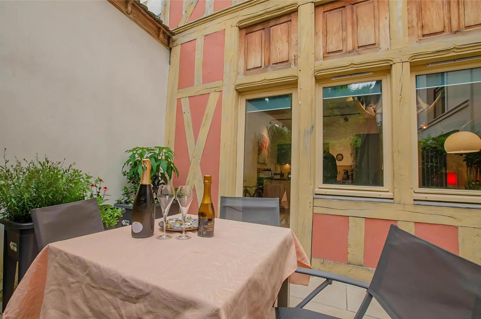 Superbe Appartement Au Coeur De Troyes Dış mekan fotoğraf